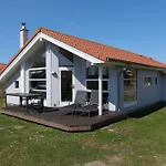 1 House B 158